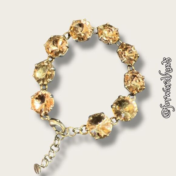 Stella & Dot Bracelet | Darker Spots on Some Rhinestones - Picture 3 of 8